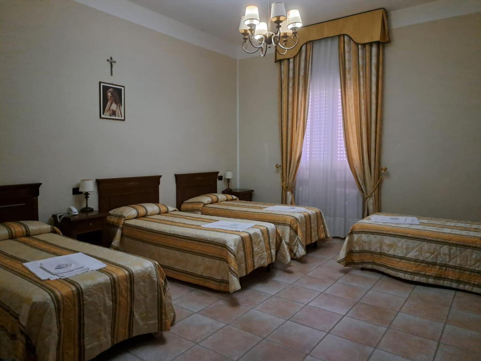 Hotel casapaceebene San Giovanni Rotondo Exterior foto